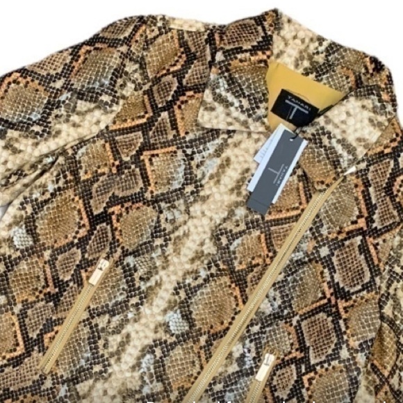NWT! TAHARI Faux Leather Snake print Jacket Available in last two Sizes S & M - Picture 5 of 10